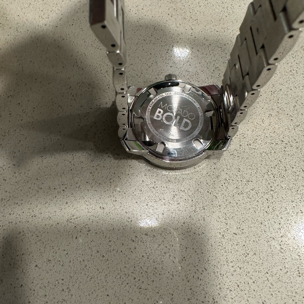 Men’s Watch - Picture 4 of 4